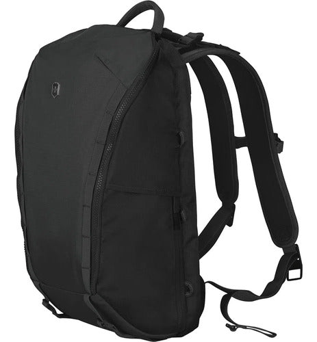 Mochila Almont Active Conpact Laptop Negro Victorinox 602636