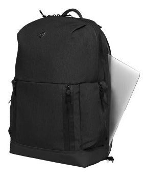 Mochila Almont Deluxe Laptop Color Negro Victorinox 602641