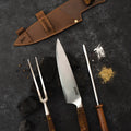 Trilogía en Cuero Kangkawe: Pincho Pro + Cuchillo Catemu + Astil + Grabado Láser