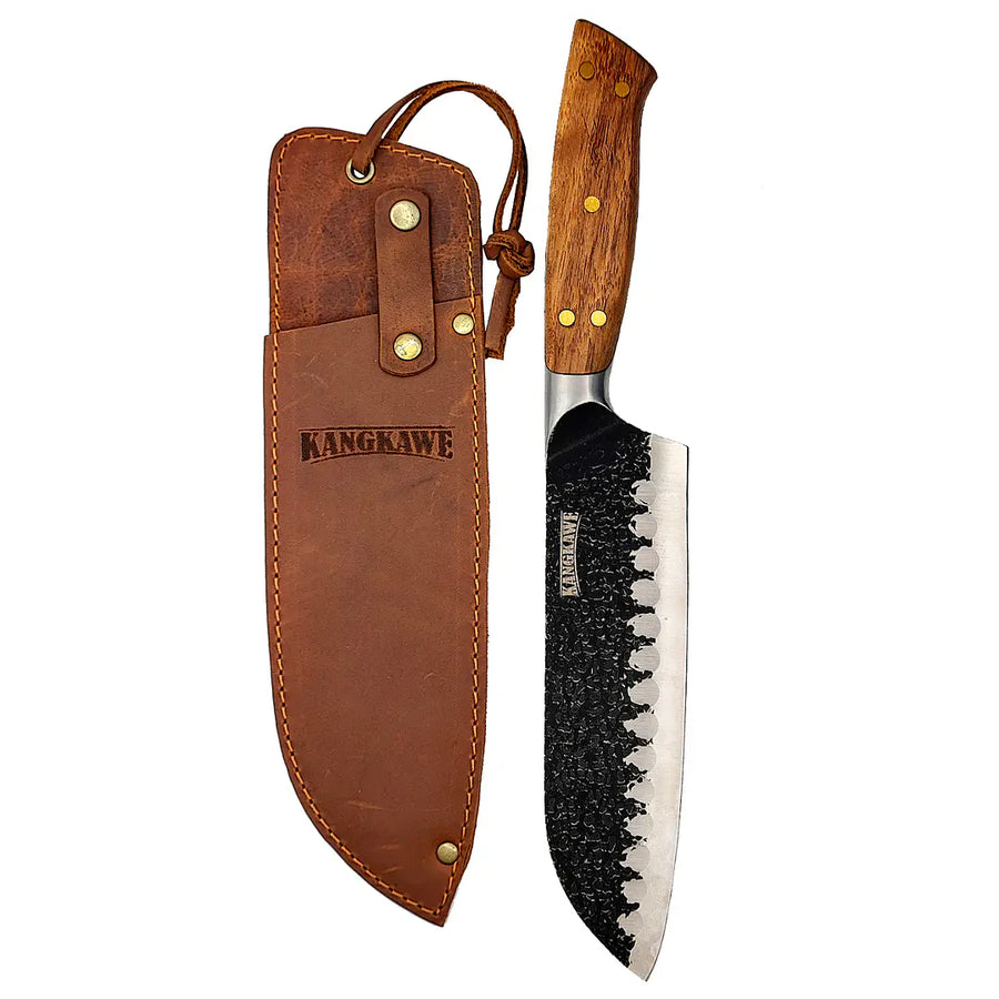 Cuchillo Santoku Pulmahue Martillado Kangkawe con Funda de Cuero + Grabado