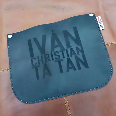 Delantal Pechera Parrillera Experto Cognac + Grabado Láser