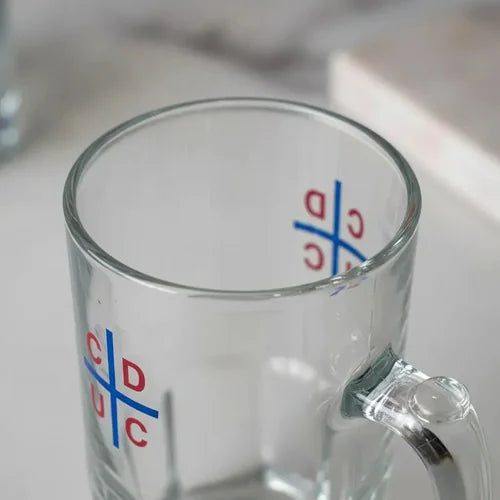 Vaso Cervecero Vidrio 1 Litro Universidad Católica Titanio Shopero