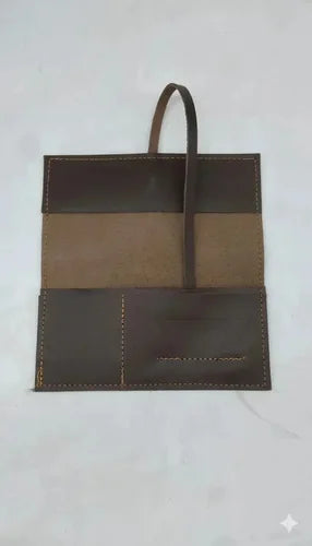 Tabaquera Extra Grande Cuero + Grabado Láser Café Liso