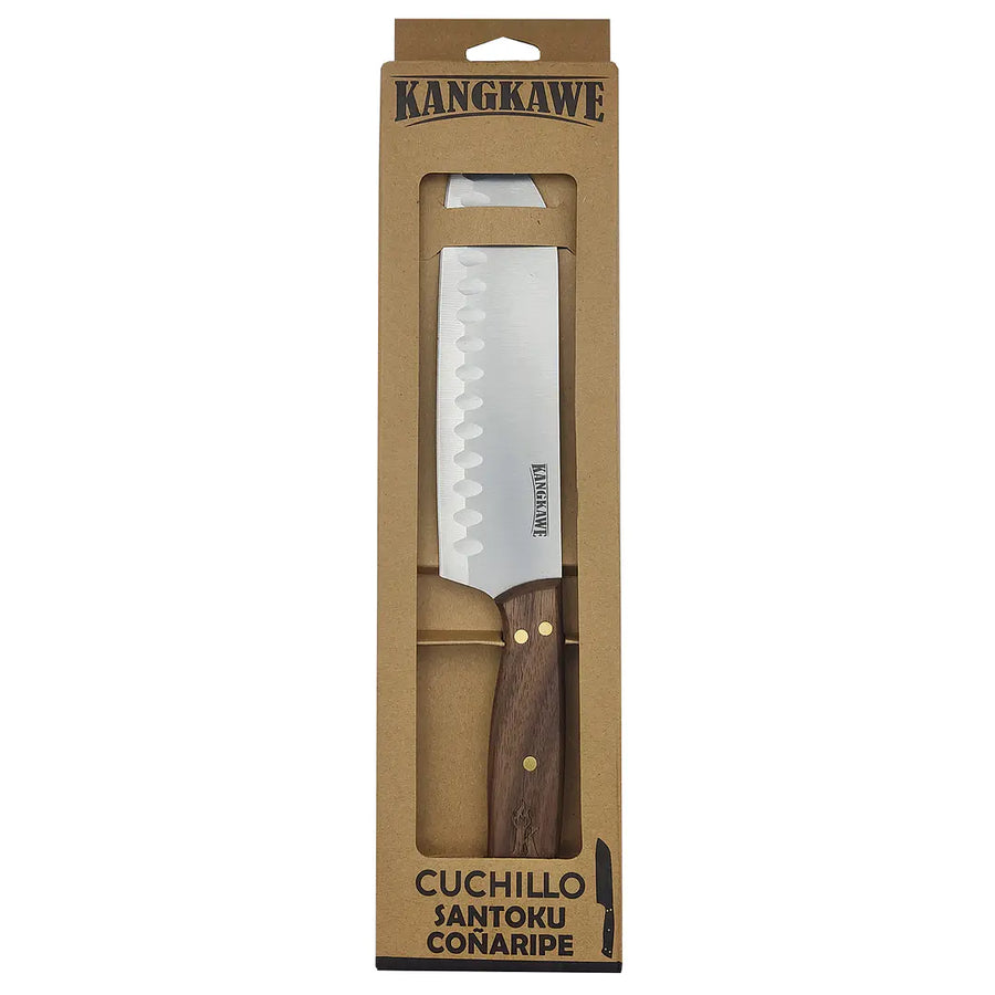 Cuchillo santoku Coñaripe Kangkawe en su caja original