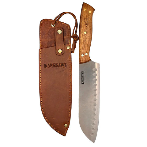 Cuchillo santoku Coñaripe Kangkawe con funda de cuero, vista principal
