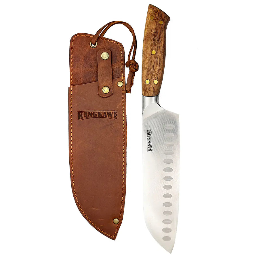 Cuchillo santoku Pirihueico Kangkawe con funda de cuero, vista principal