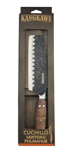 Cuchillo santoku Pulmahue martillado Kangkawe en su caja original