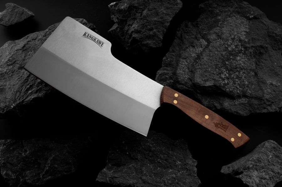 Machete parrillero Riñihue Kangkawe sobre carbón de parrilla