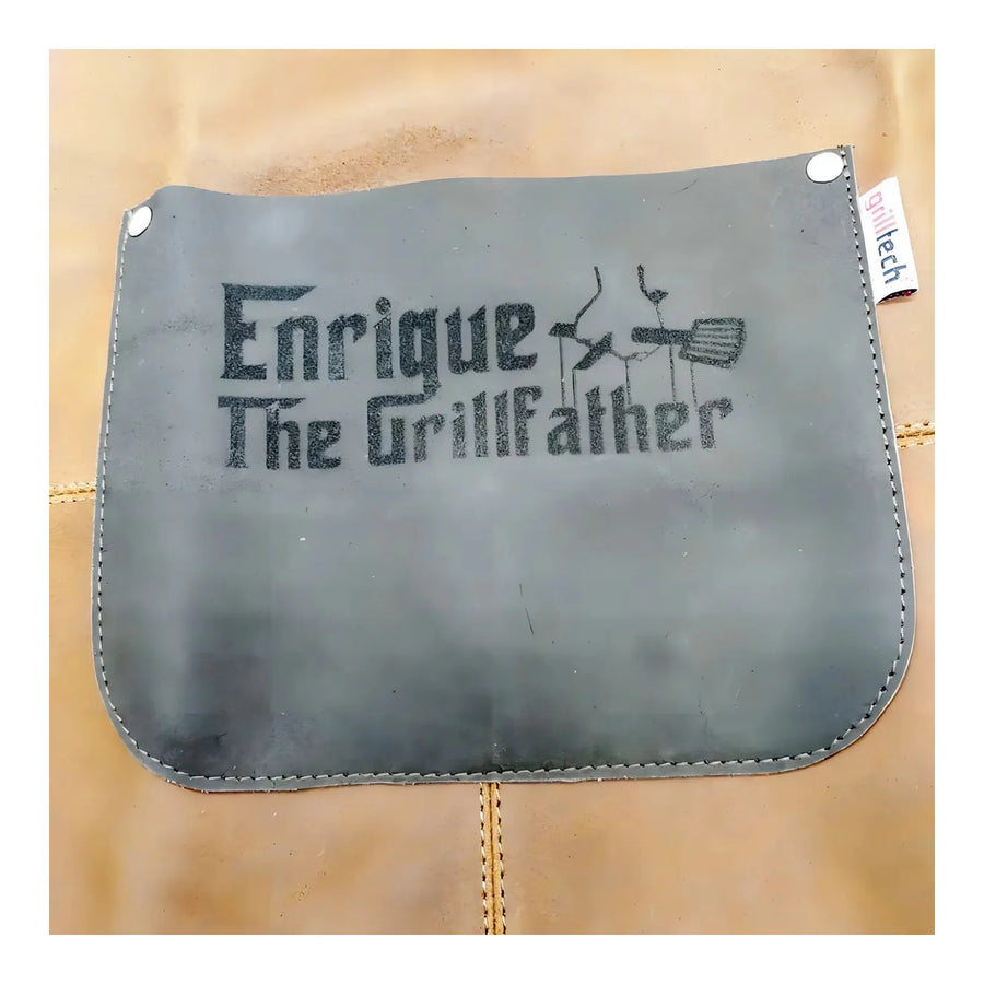Delantal Pechera Parrillera Experto Cognac + Grabado Láser