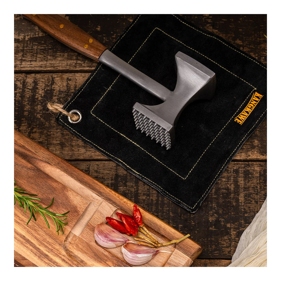 Martillo ablandador de carne Kangkawe en ambiente de asado