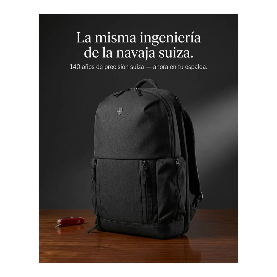 Mochila Almont Deluxe Laptop Color Negro Victorinox 602641