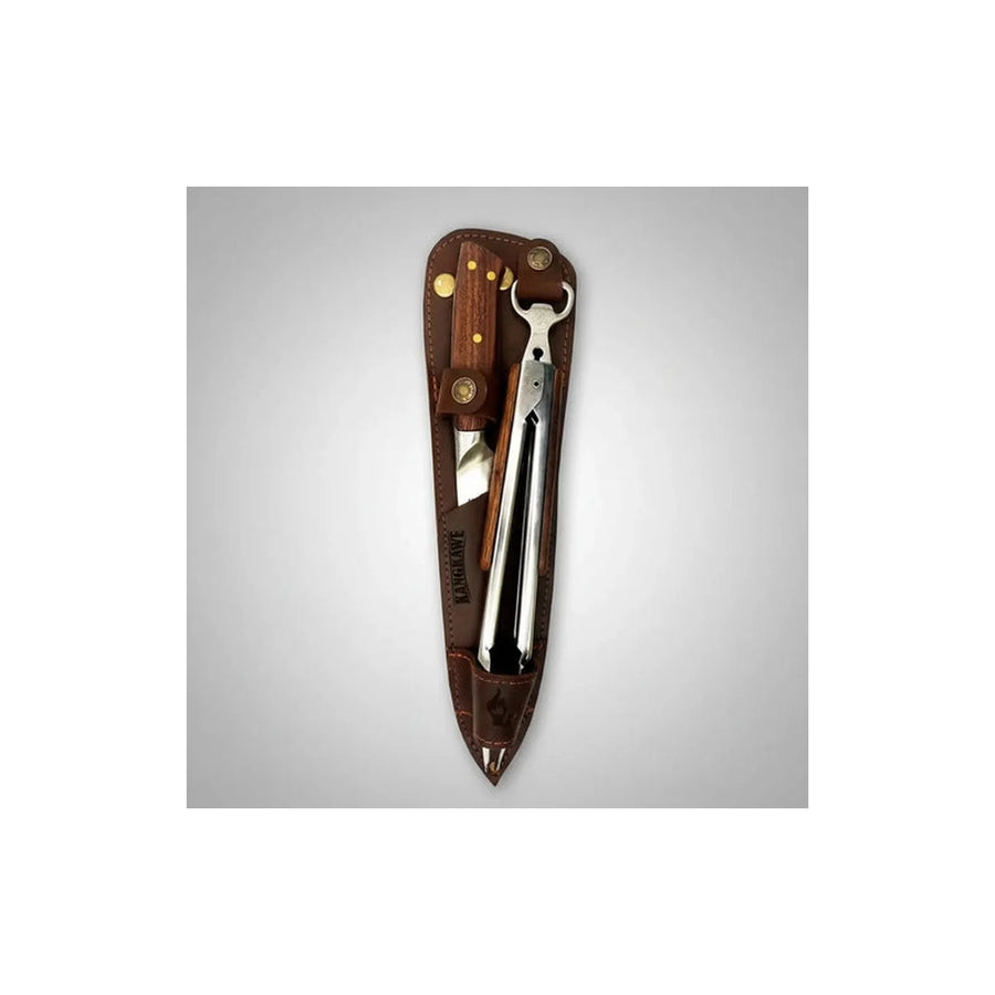 Set cuchillo Catemu y tenaza Kangkawe con funda de cuero café en vista lateral
