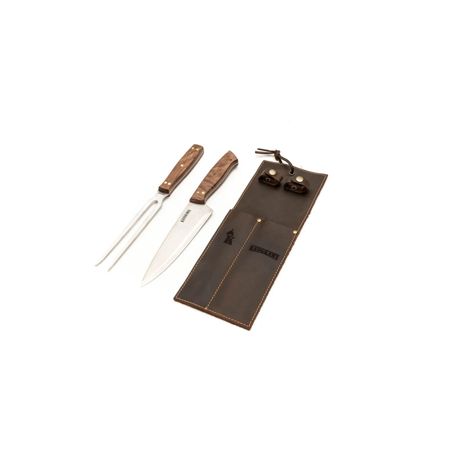 Set parrillero con funda de cuero Kangkawe vista desde otro ángulo