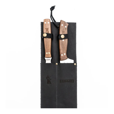 Set parrillero Kangkawe con funda de cuero negra en vista lateral