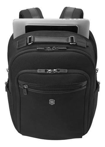 Mochila Werks Cordura Compact Backpack Victorinox 611474