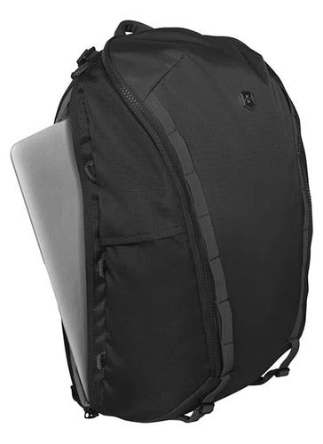 Mochila Almont Active Conpact Laptop Negro Victorinox 602636